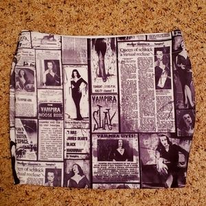 Vampira stretch mini skirt by Kreepsville 666. Size XL.